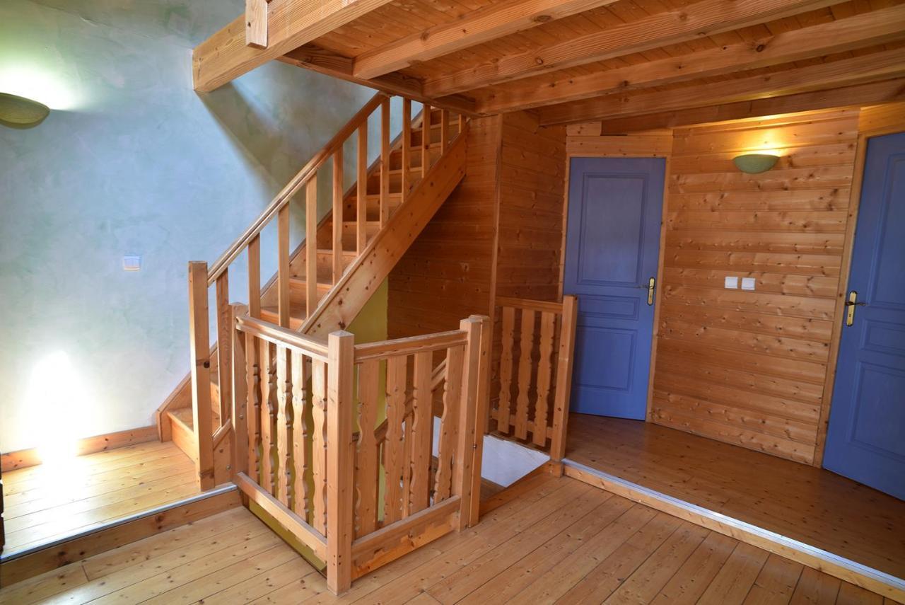 Gite Le Douglas, Vignoble Et Reculees Du Jura - Avec Sauna Lavigny Exterior photo