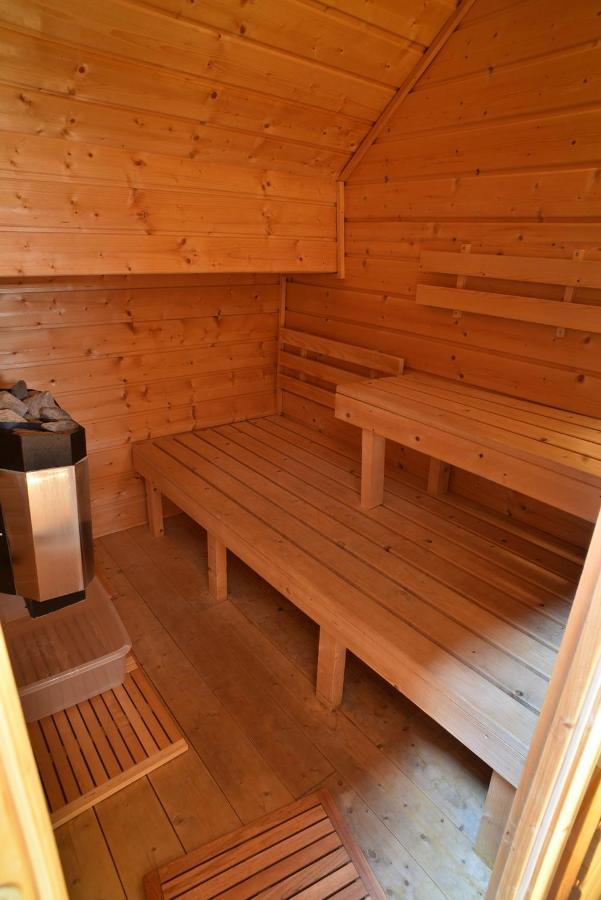 Gite Le Douglas, Vignoble Et Reculees Du Jura - Avec Sauna Lavigny Exterior photo