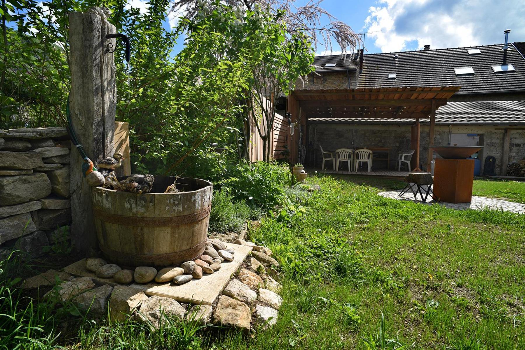 Gite Le Douglas, Vignoble Et Reculees Du Jura - Avec Sauna Lavigny Exterior photo